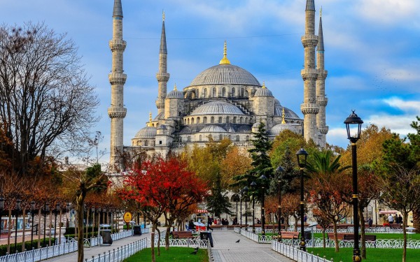 Голубая Мечеть в Стамбуле осенью