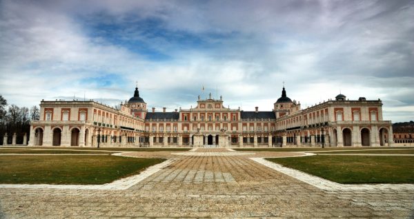 Королевский дворец Аранхуэс в Мадриде